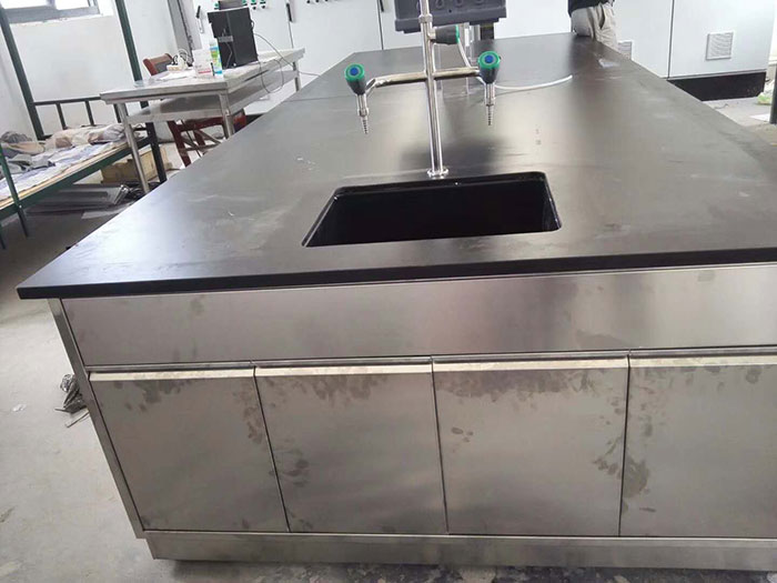 不銹鋼中央臺(tái)生產(chǎn)廠家